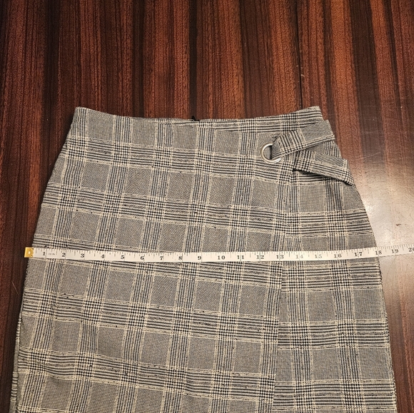 H&M Gray Plaid Houndstooth Fauz Wrap Asymmetric Mini Skirt Metal Ring  8 Preppy - Picture 6 of 11
